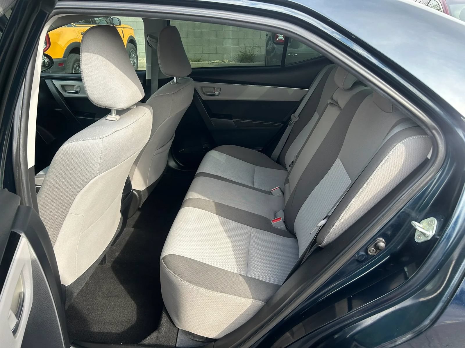 Used 2019 Toyota Corolla LE FWD image 19