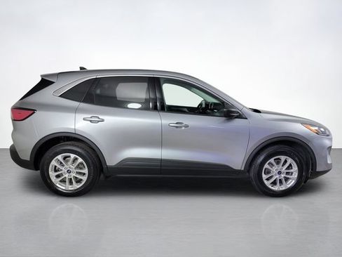 Certified 2022 Ford Escape SE w/ Convenience Package AWD/4WD image 2