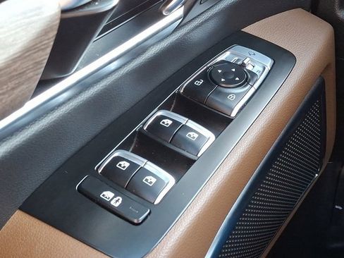 Used 2022 Kia Telluride SX w/ SX Prestige Package image 30