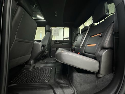 Certified 2026 GMC Sierra 2500 AT4 AWD/4WD image 11