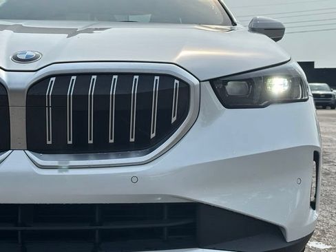 Used 2024 BMW 530i xDrive w/ Convenience Package AWD/4WD image 12
