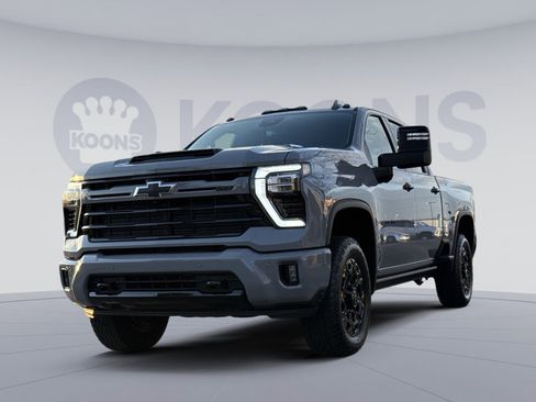 Used 2024 Chevrolet Silverado 2500 LTZ w/ LTZ Plus Package image 1