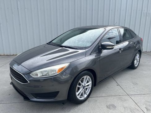 Used 2015 Ford Focus SE FWD image 7