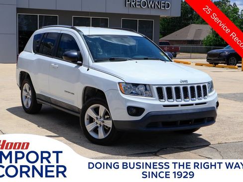 Used 2011 Jeep Compass Sport FWD image 1