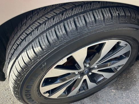 Used 2015 Subaru Outback 3.6R Limited image 26