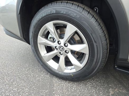 Used 2018 Lexus RX 350L FWD image 12