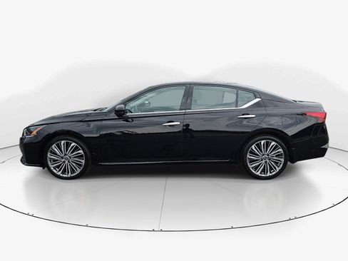 Used 2024 Nissan Altima 2.5 SL FWD image 7