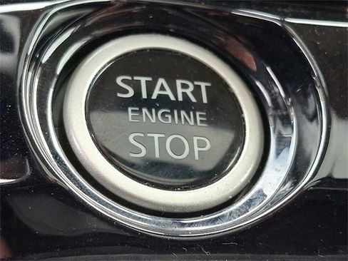 Used 2023 Nissan Pathfinder Platinum image 28