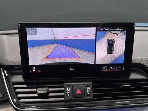 Used 2025 Audi Q5 2.0T Premium Plus w/ Premium Plus Package image 11