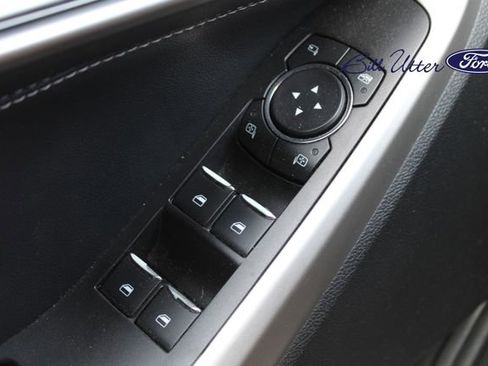 Used 2020 Ford Explorer Limited image 24