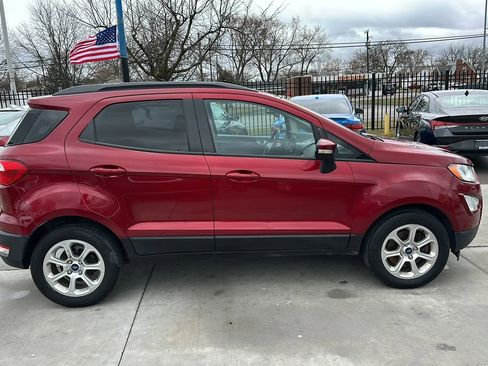 Used 2018 Ford EcoSport SE image 4