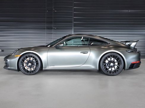 Certified 2024 Porsche 911 Carrera GTS image 2