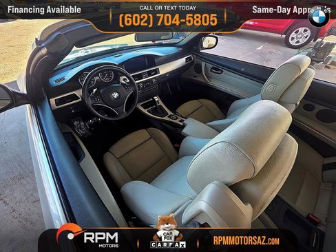Used 2010 BMW 335i Convertible w/ Premium Pkg image 22