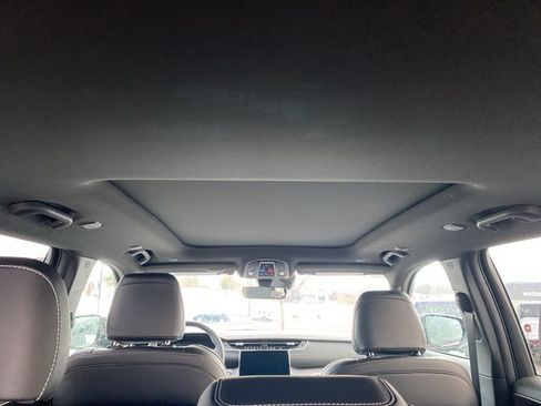 New 2025 Jeep Grand Cherokee Limited image 16