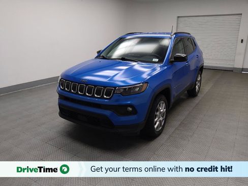 Used 2022 Jeep Compass Latitude AWD/4WD image 1
