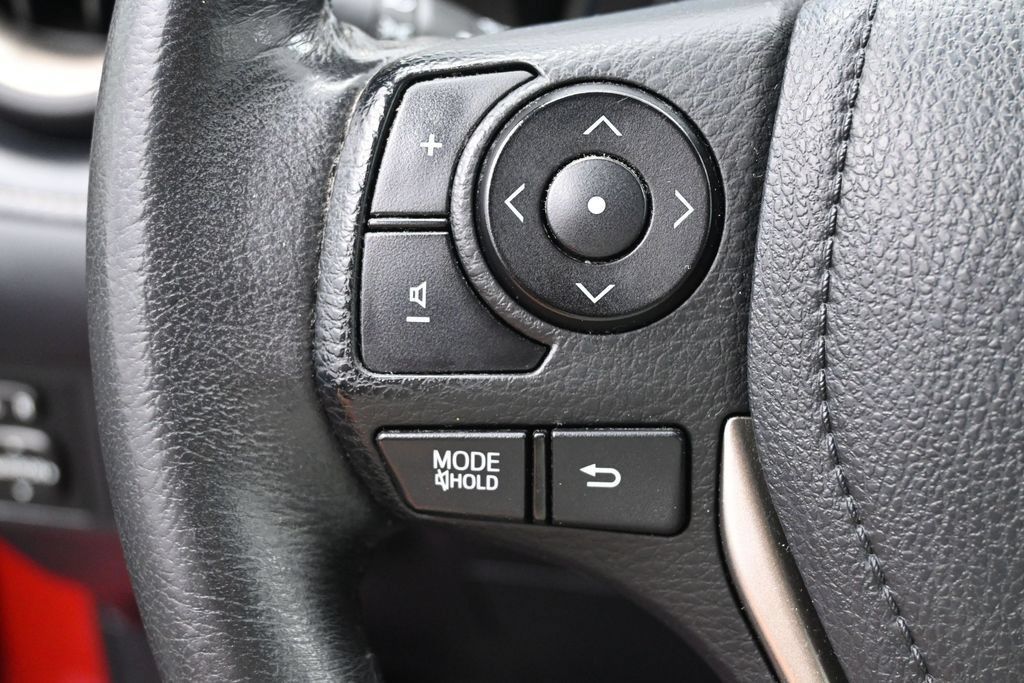 Used 2013 Toyota RAV4 Limited AWD/4WD image 18