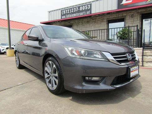 Used 2015 Honda Accord Sport image 6