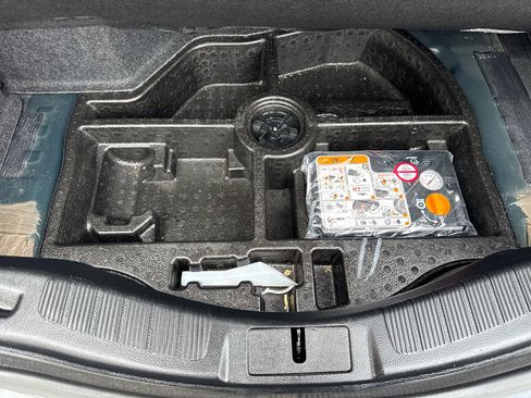 Used 2020 Ford Fusion SE image 26