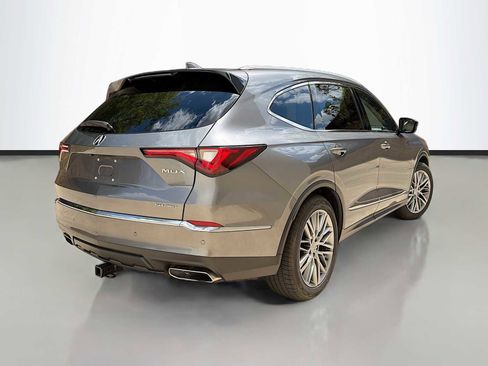 Used 2023 Acura MDX SH-AWD w/ Advance Package image 3