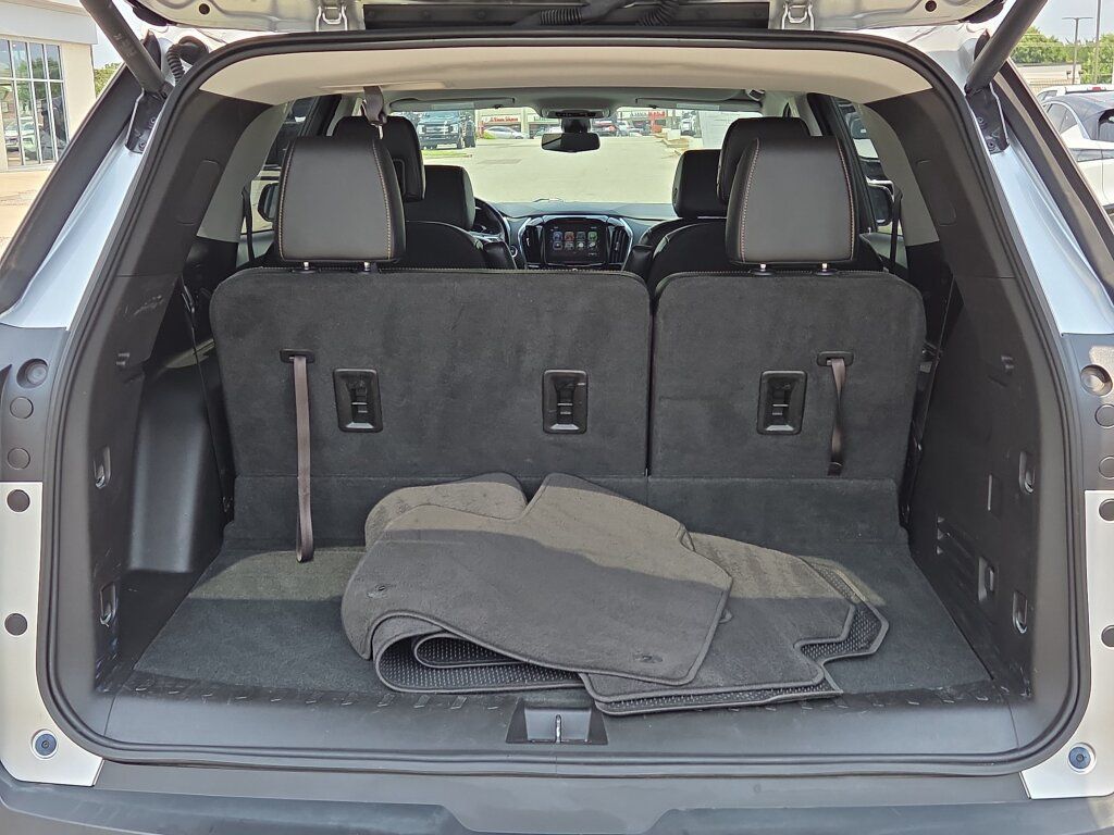 Used 2018 Chevrolet Traverse LT FWD image 15