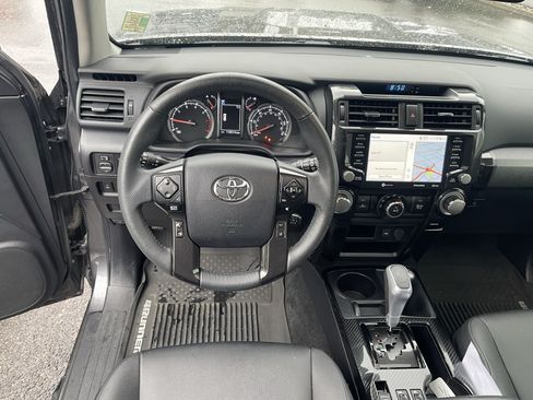 Certified 2020 Toyota 4Runner TRD Off-Road Premium w/ Moonroof Package AWD/4WD image 13