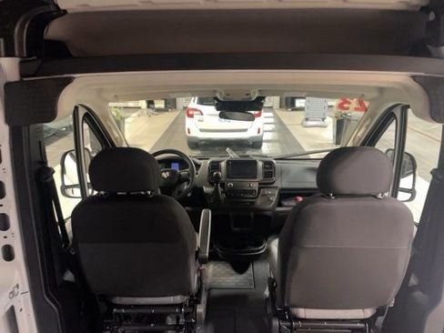 Used 2023 RAM ProMaster 2500 image 17