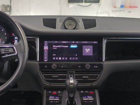 Used 2022 Porsche Macan S image 19