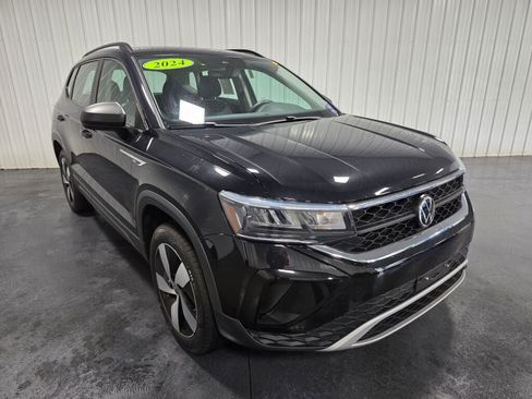 Used 2024 Volkswagen Taos S AWD/4WD image 2