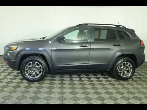 Used 2022 Jeep Cherokee Trailhawk w/ Premium Leather Package AWD/4WD image 15
