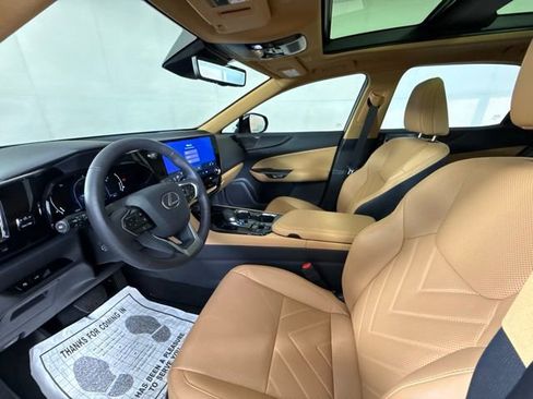Used 2025 Lexus NX 350 350 Luxury image 15