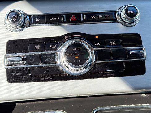 Used 2023 Lincoln Aviator 2WD image 17