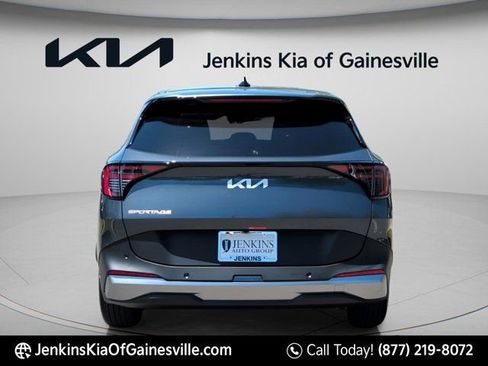 New 2026 Kia Sportage EX FWD image 5