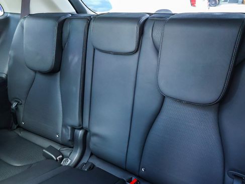 Used 2025 Kia Carnival SX Prestige FWD image 18