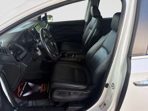 Used 2022 Honda Odyssey Touring image 12