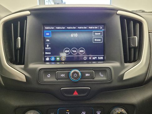 Used 2018 GMC Terrain SLE FWD image 25