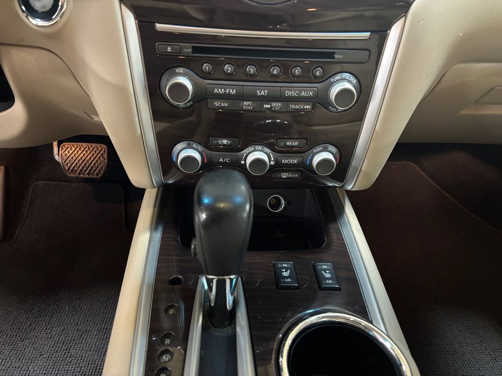 Used 2016 Nissan Pathfinder SL w/ SL Tech Package AWD/4WD image 9
