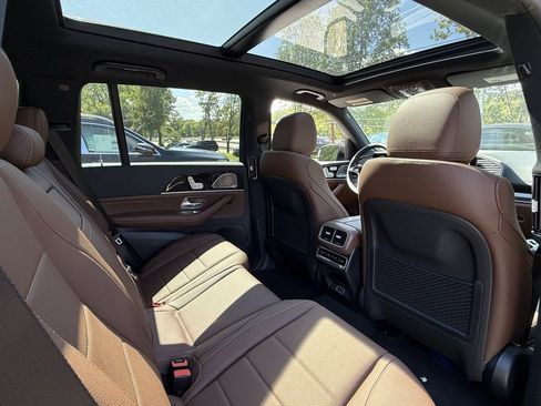 New 2026 Mercedes-Benz GLS 450 4MATIC image 26