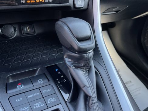 Used 2024 Toyota RAV4 LE image 22