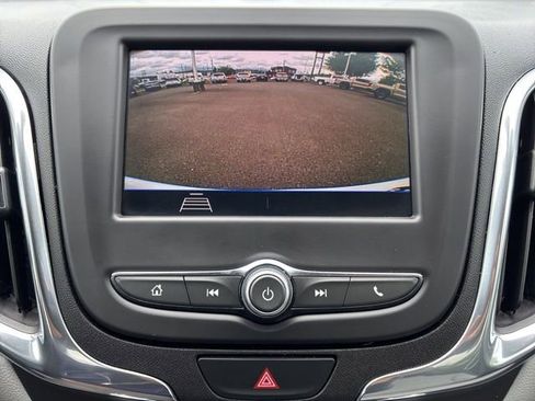 Used 2020 Chevrolet Equinox LS w/ LPO, Cargo Package AWD/4WD image 16