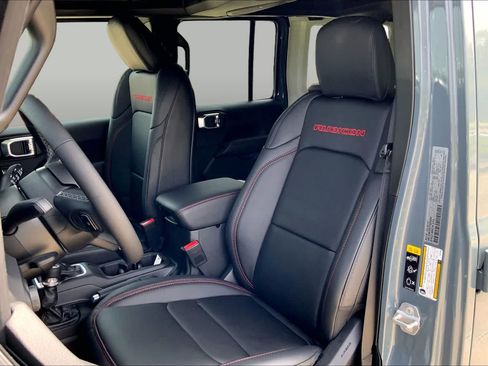 New 2026 Jeep Wrangler Unlimited Rubicon AWD/4WD image 9