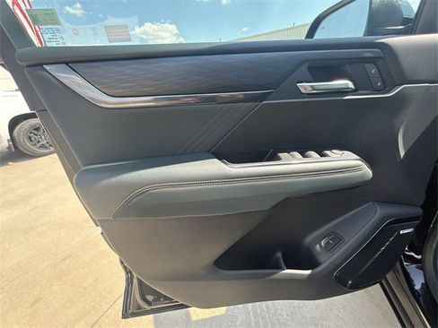 Certified 2024 GMC Acadia AT4 w/ Super Cruise Package image 13