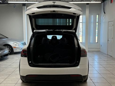 Used 2016 Tesla Model X 75D image 19