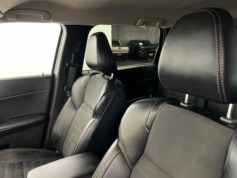Used 2024 Mitsubishi Outlander SE FWD image 16