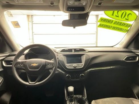 Used 2021 Chevrolet TrailBlazer LS image 4