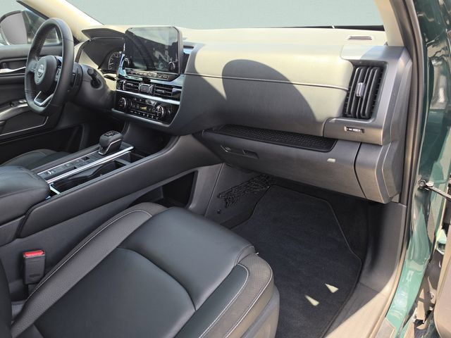 Used 2023 Nissan Pathfinder SL FWD image 23