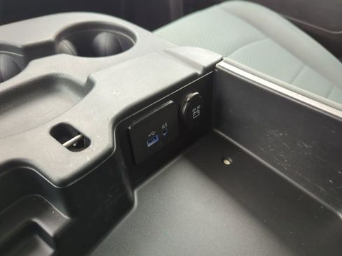 Used 2017 RAM 1500 Express w/ Express Value Package image 20