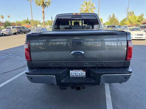 Used 2015 Ford F250 Lariat w/ Lariat Ultimate Package AWD/4WD image 4
