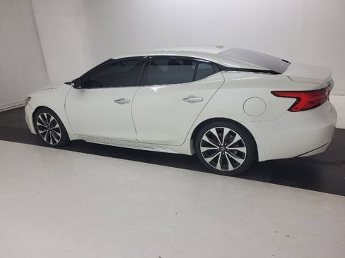 Used 2016 Nissan Maxima SR FWD image 3