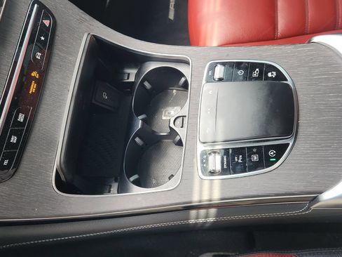 Used 2020 Mercedes-Benz GLC 300 4MATIC Coupe image 24