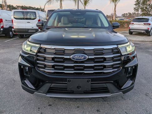 New 2026 Ford Explorer Active w/ Active Comfort Package image 10